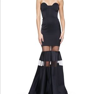 alexis xs black gown. worn once.